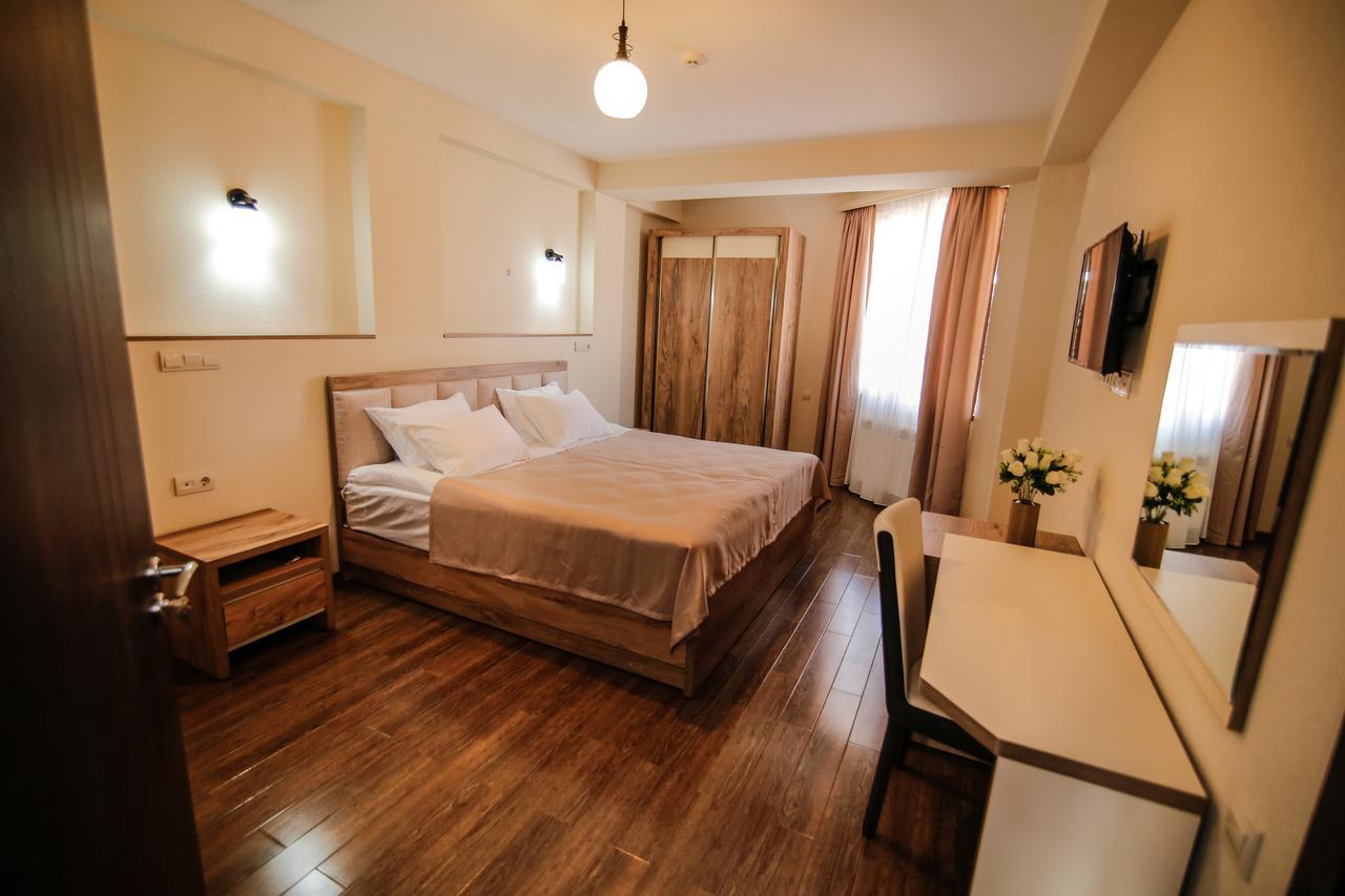 Hills Hotel Τυφλίδα Εξωτερικό φωτογραφία