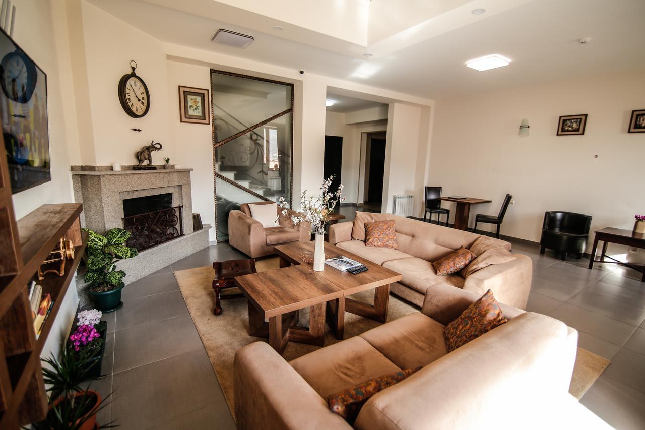 Hills Hotel Τυφλίδα Εξωτερικό φωτογραφία